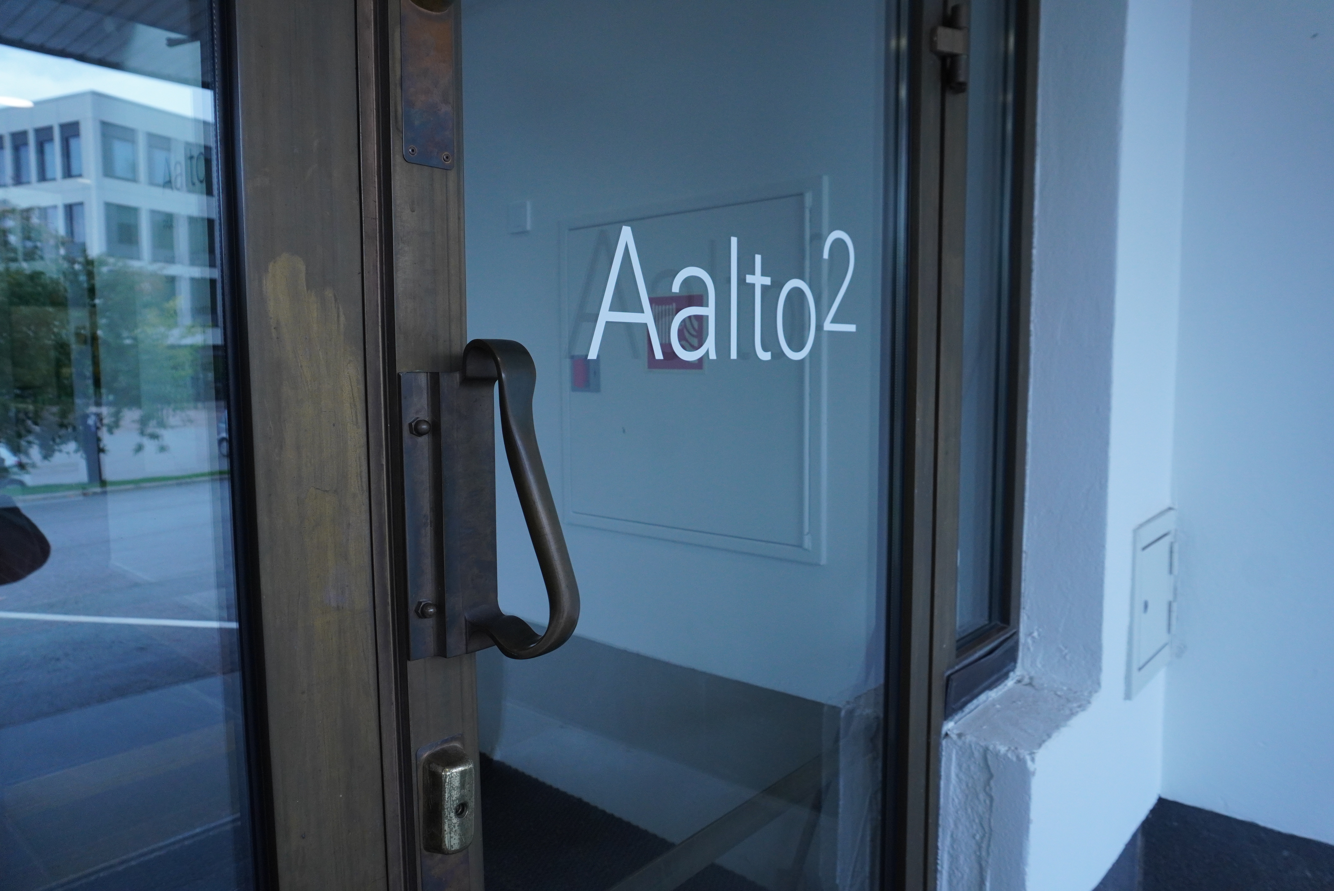 アアルトミュージアム 真鍮のドアハンドル